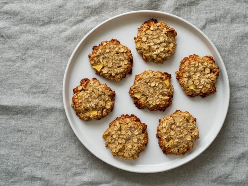 Biscotti di avena e mela al forno — ricetta BLW per bambini 12 mesi