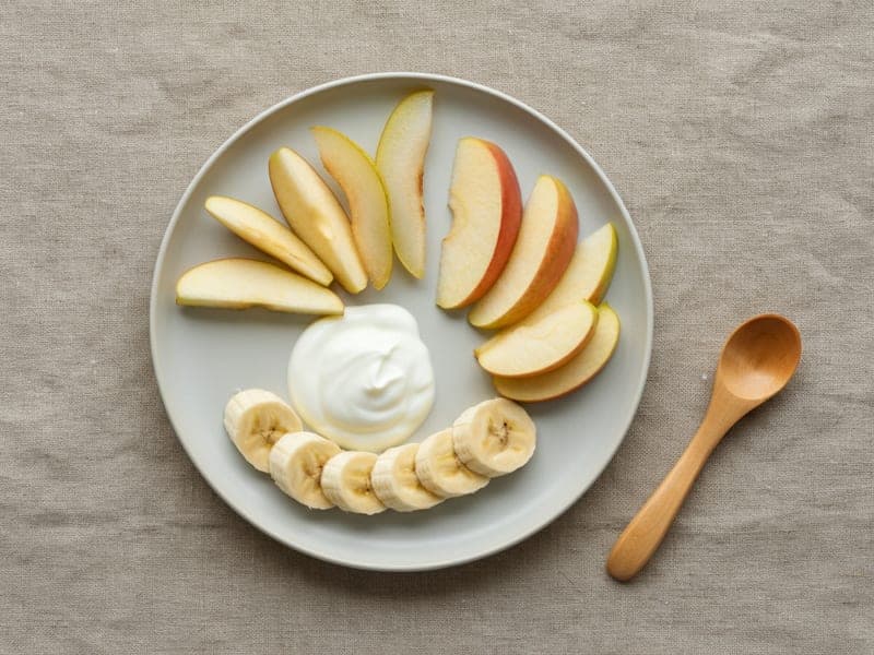 Frutta morbida con yogurt — ricetta BLW per bambini 9 mesi