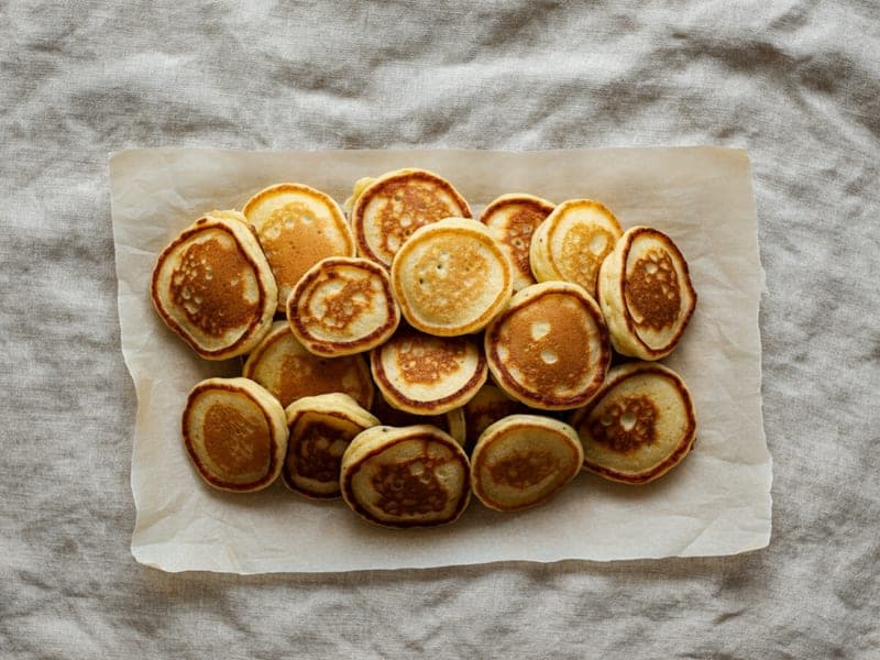 Pancake all'avena e banana — ricetta BLW per bambini 9 mesi