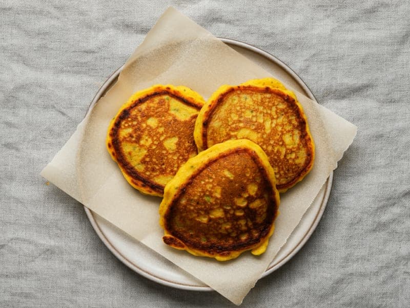 Pancake di carota e avena — ricetta BLW per bambini 9 mesi