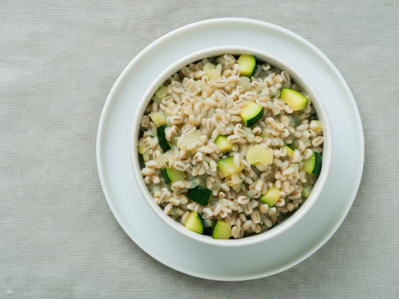 Pappe di farro con zucchine — ricetta BLW per bambini 6 mesi